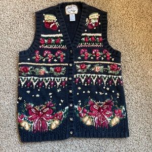 Vintage Heriloom collectibles Christmas sweater vest